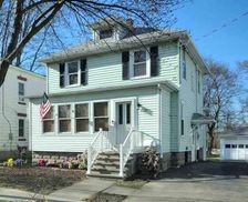 United States New York Fairport vacation rental compare prices direct by owner 28833983