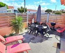 France Pays de la Loire Les Sables-d'Olonne vacation rental compare prices direct by owner 6770000