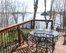 Canada Ontario Seeley's Bay vacation rental compare prices direct by owner 1178504