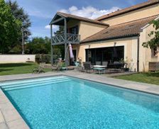 France 2 impasse de la chevrotiere Saint Didier au mont d'or Saint-Didier-au-Mont-d'Or vacation rental compare prices direct by owner 30035113