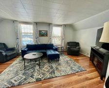 United States New York Lackawanna vacation rental compare prices direct by owner 32905285