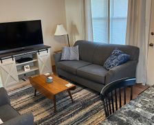 United States Illinois O'Fallon vacation rental compare prices direct by owner 32909093