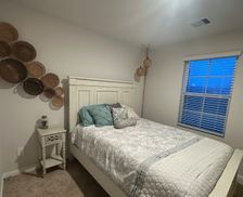 United States Texas Lockhart vacation rental compare prices direct by owner 34514393