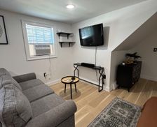 United States New York Lake Ronkonkoma vacation rental compare prices direct by owner 34761901