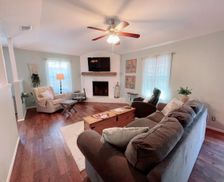 United States Texas Waco vacation rental compare prices direct by owner 384249