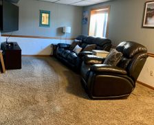 United States Wisconsin Eau Claire vacation rental compare prices direct by owner 33141331