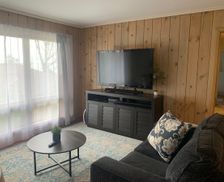 United States Wisconsin Twin Lakes vacation rental compare prices direct by owner 33558828