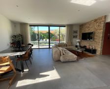 France Occitanie Nîmes vacation rental compare prices direct by owner 33512042