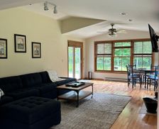 United States Wisconsin Ellison Bay vacation rental compare prices direct by owner 36133347