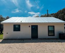 United States Texas Carmine vacation rental compare prices direct by owner 34108062