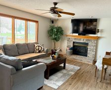 United States Indiana Fort Wayne vacation rental compare prices direct by owner 36094254