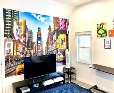 United States New York Queens vacation rental compare prices direct by owner 34021161