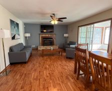 United States Illinois Waukegan vacation rental compare prices direct by owner 34223076