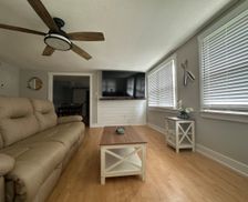 United States Florida Crescent City vacation rental compare prices direct by owner 34224071