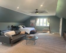 United States Wisconsin Pewaukee vacation rental compare prices direct by owner 36105510