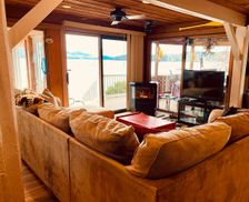 United States New York Schroon Lake vacation rental compare prices direct by owner 464429