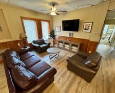 United States New York Fredonia vacation rental compare prices direct by owner 2449630