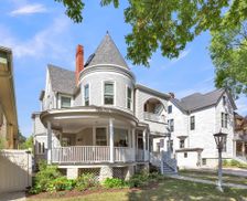 United States Illinois Oak Park vacation rental compare prices direct by owner 1911431