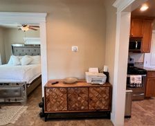 United States California Visalia vacation rental compare prices direct by owner 33540616