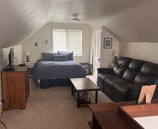 United States Iowa Waterloo vacation rental compare prices direct by owner 2141891