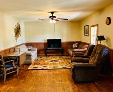 United States Oklahoma Cheyenne vacation rental compare prices direct by owner 1852999