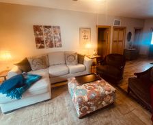 United States Wisconsin Cochrane vacation rental compare prices direct by owner 2090497