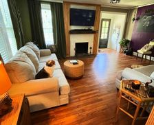 United States South Carolina Greenville vacation rental compare prices direct by owner 2359731