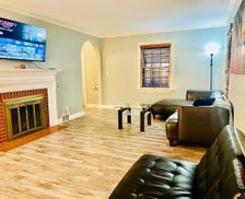United States Illinois Rockford vacation rental compare prices direct by owner 9196797