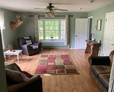 United States Illinois Benton vacation rental compare prices direct by owner 11490621