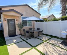 United States California Tarzana vacation rental compare prices direct by owner 11856468