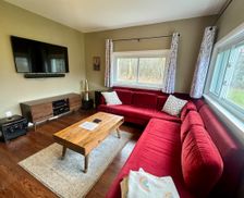 United States New York Lewiston vacation rental compare prices direct by owner 12511455