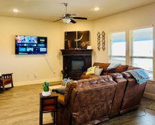 United States Texas Whitesboro vacation rental compare prices direct by owner 13193850