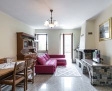 Italy Lombardia Primaluna vacation rental compare prices direct by owner 15731331