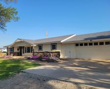 United States Oklahoma Perkins vacation rental compare prices direct by owner 24438950