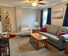 United States Iowa Le Claire vacation rental compare prices direct by owner 25541826