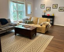 United States North Carolina Chapel Hill vacation rental compare prices direct by owner 28798293