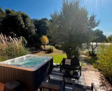 France Provence-Alpes-Côte d'Azur Cabriès vacation rental compare prices direct by owner 13145803