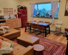 United States Oregon West Linn vacation rental compare prices direct by owner 27339986