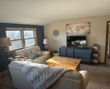 United States Wisconsin Hubertus vacation rental compare prices direct by owner 36044605