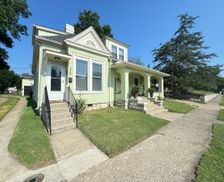 United States Kentucky Frankfort vacation rental compare prices direct by owner 28284245