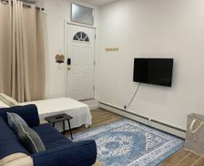 United States New York North Babylon vacation rental compare prices direct by owner 27550977