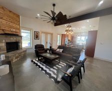 United States Texas Johnson City vacation rental compare prices direct by owner 29268227