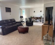 United States Wyoming Rock Springs vacation rental compare prices direct by owner 28402605