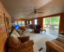 United States Michigan Wallace vacation rental compare prices direct by owner 33265821