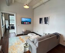 United States New York Rochester vacation rental compare prices direct by owner 28227783
