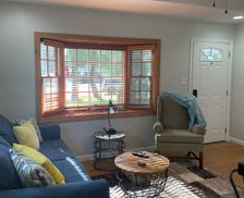 United States New York Schenectady vacation rental compare prices direct by owner 27434582