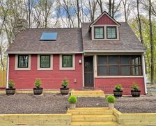 United States Pennsylvania Hawley vacation rental compare prices direct by owner 28728044