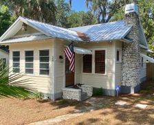 United States Florida Yankeetown vacation rental compare prices direct by owner 28019205