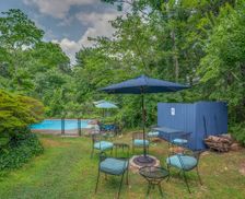 United States North Carolina Tryon vacation rental compare prices direct by owner 28261564