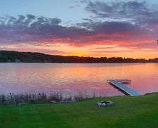 United States Michigan Lake Leelanau vacation rental compare prices direct by owner 28836328